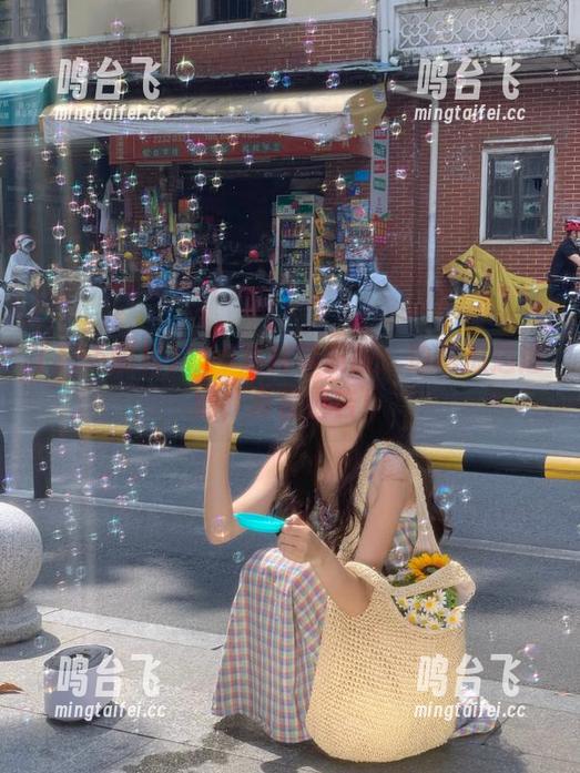 155黑料苹果版：边吃瓜边追剧，真香警告！