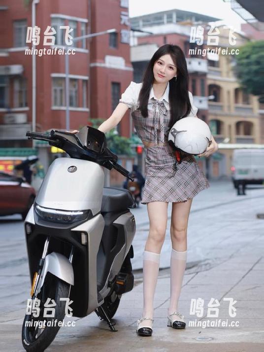 快来试试！www.51.com苹果版，随时随地搞定吃瓜，简直是道场！