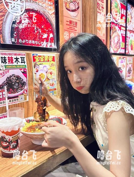 51cg 咦,51cgfun链接里好像有哪个明星的最新绯闻,谁来猜猜?