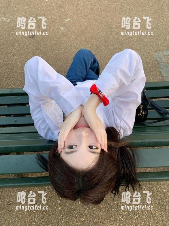 51cg52苹果版：长得太好看，果然是个‘吃瓜’的高手！