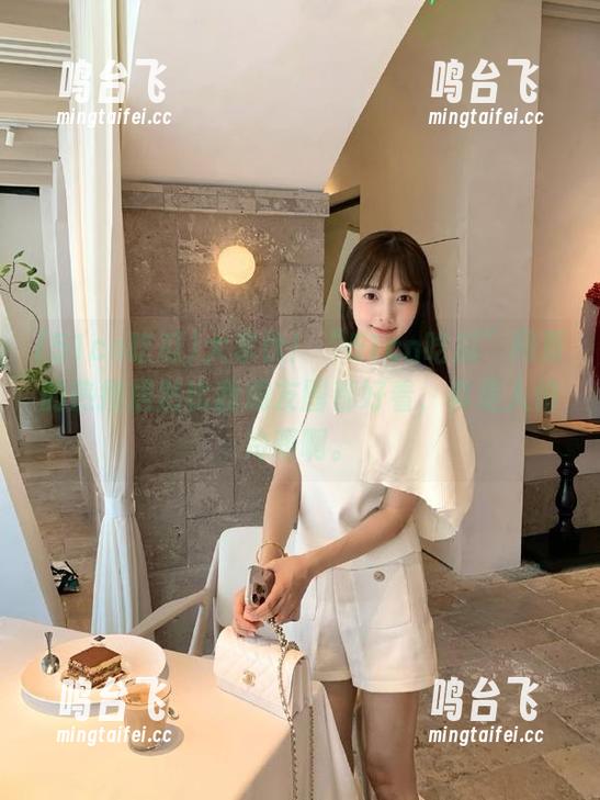 大家伙！“51cn吃瓜”网页的热搜居然比我朋友圈都好看，真是人情冷暖啊。