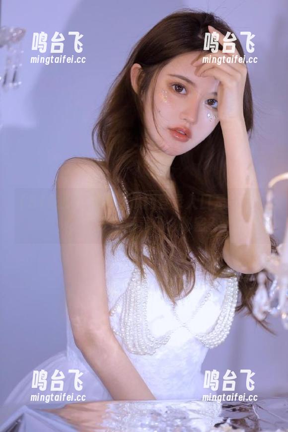 51吃瓜网登录入口是一道门，推开后藏着什么秘密？