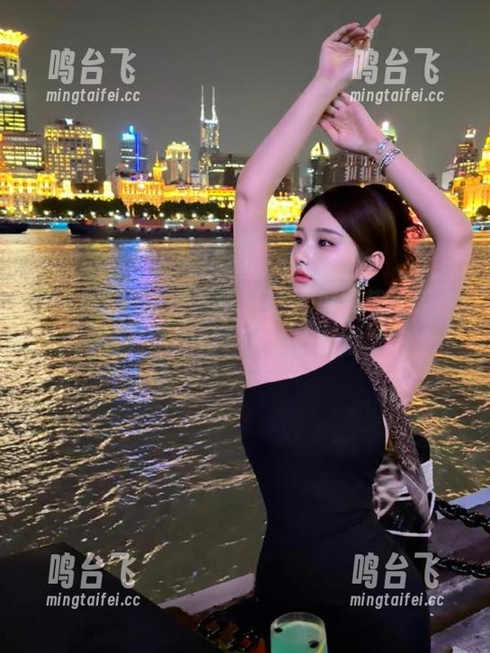 突然想起51吃瓜网苹果版，那个神奇入口就是你的打开瓜之旅！