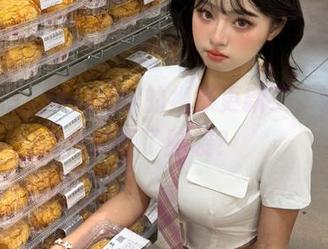 718.sx的视频更新了，谁又被瓜砸了脑袋？