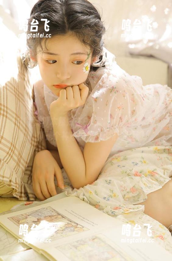 本辣妹在91黑料遨游，永不迷路，真是个神奇的瓜，你们看看啊！