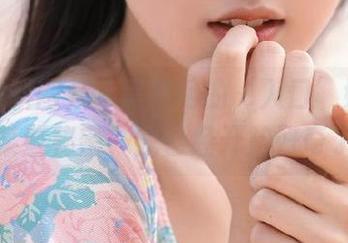 91黑料网的‘入口’好像藏着某些秘密？我已经开始好奇了！