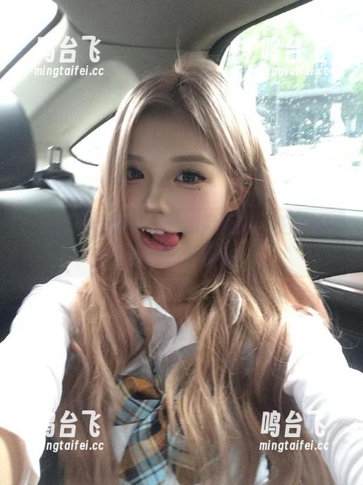 cggolive吃瓜网页版：直达新鲜八卦的神奇旅程！