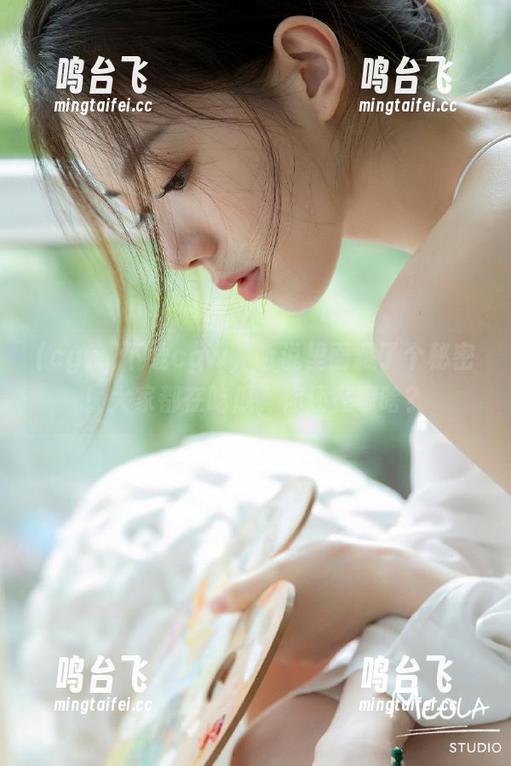 下载cgw，听说里面藏了个秘密！大家都在吃瓜，你还在等啥？
