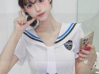 今天在hlw登录，一不小心被某个瓜吸住眼，手不停地滑动…呜呜，好难自拔啊！
