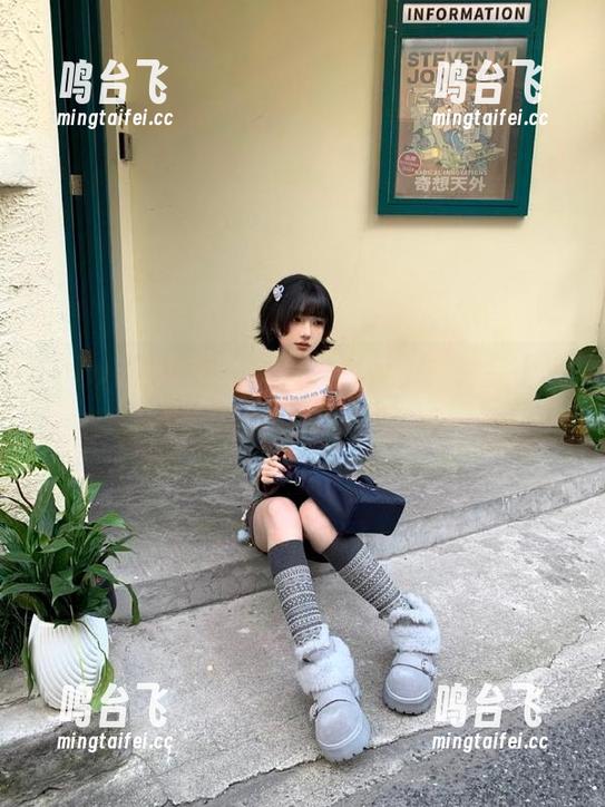 说真的，观看“hlw”真的会上瘾，瓜也太丰富了！