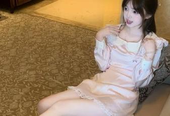 别说我没提醒你，点开“www.17.ccm”的链接，小心糖葫芦夹带惊喜爆料。