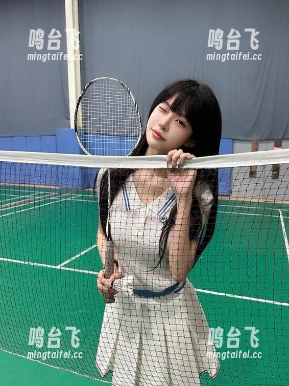 www.吃瓜 瓜都在“www.吃瓜”网站上等着我,我的注意力却被别的事分散了,真是无奈。