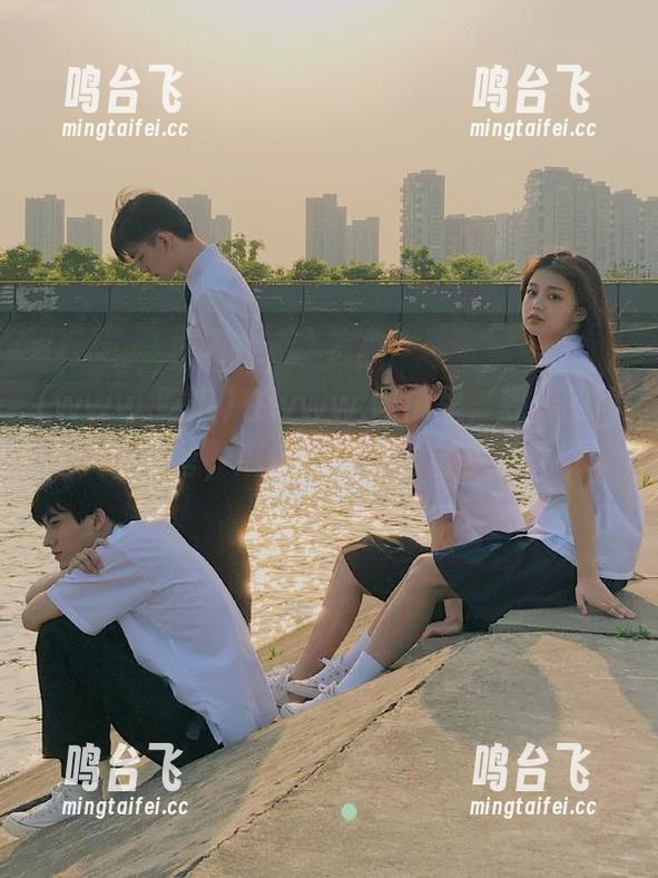 在www.吃瓜里，观看的同时思考，瓜怎么那么丰富多彩？