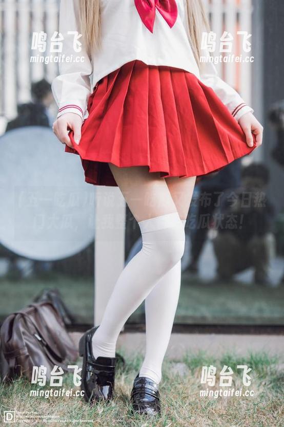 听说五一吃瓜又发布了今日热门大瓜，让我整个人都在吃瓜状态！