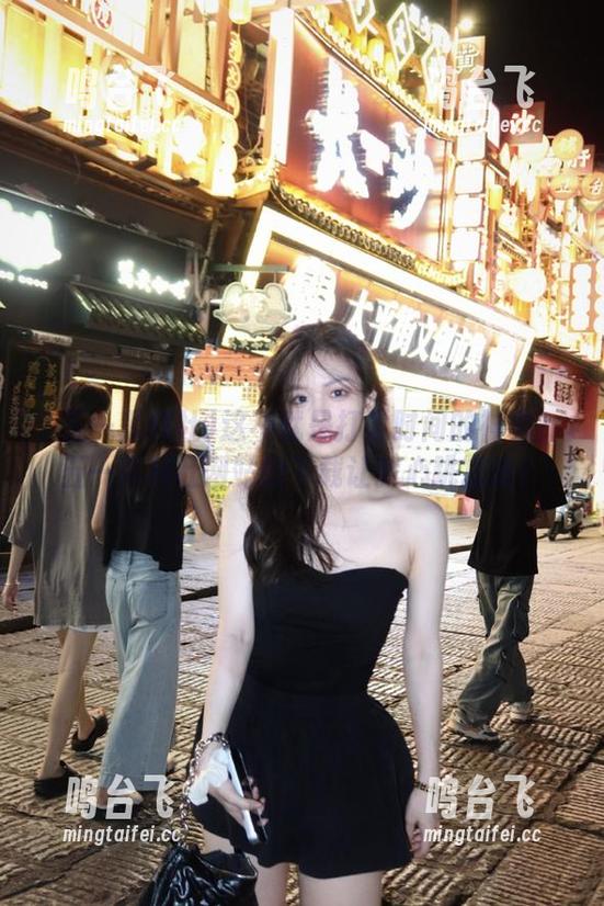 这不就是打发时间的神器？五一黑料社网站的下载让我心跳加速！