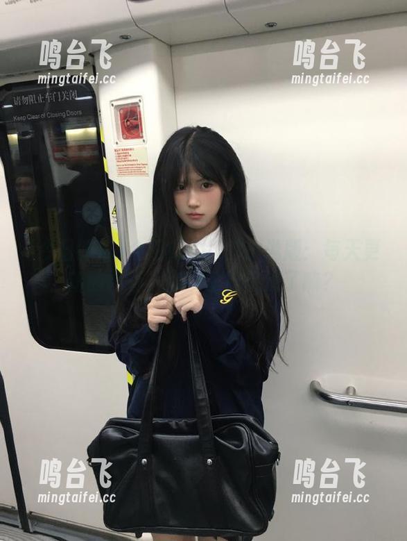 今日吃瓜 今日吃瓜iOS小说版:每天更新的精彩,你准备好沉浸了嘛?