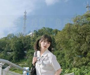 终于找到“免费吃瓜”入口了，感觉像是打开了一扇通往欢乐盲区的大门！