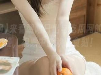 来看朝阳日出与吃瓜网的奇妙碰撞，视频中的欢乐食刻！
