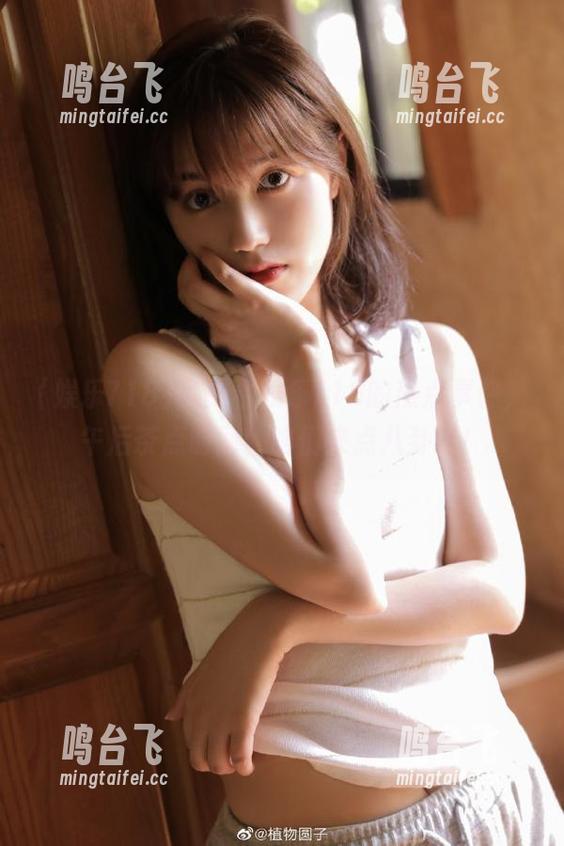 免费看娱乐718的热点事件，午后茶点时间，咱们来点八卦吧！