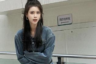 淘汰旧网站，明星黑料app悄悄悄上线了，谁来试试？