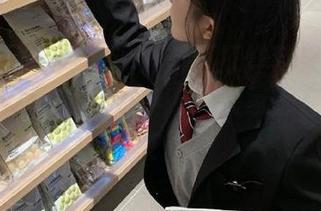 听说黑料不打烊苹果版更新了？2025地址zztt48，大家都在刷什么？
