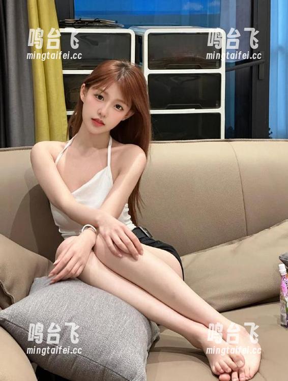 黑料不打烊传送门直通新地址：八卦界的快递小哥上线！