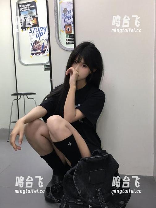 黑料社官网：点开就不想关，瓜多到你发懵！