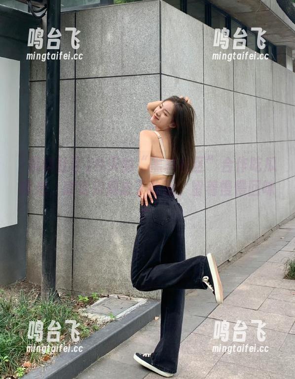 今天的“黑料社区”合作吃瓜曝光，欣赏完别忘了收藏，留着慢慢回味！