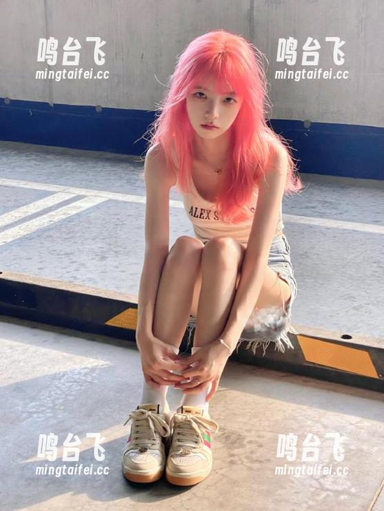 辣条和瓜皮不及黑料社正能量heiliao苹果版带来的“美好误解”
