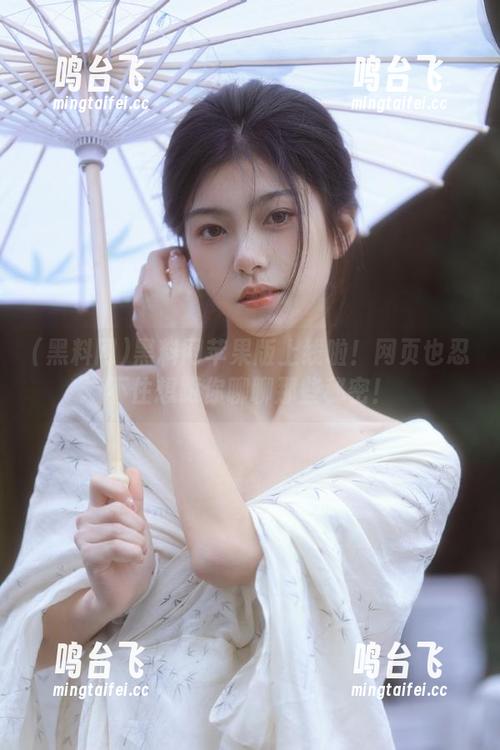 黑料网苹果版上线啦！网页也忍不住想跟你聊聊那些秘密！