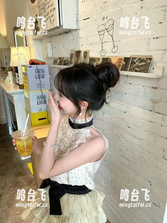 黑料网网页上永不迷路，真是神话，感觉我每点一下都是新的深渊，无法自拔...