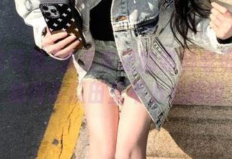 永久牢记的黑料老司机教你如何在瓜田里不小心摔跤